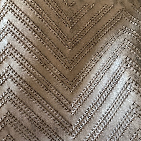 BLACK RIVET Chevron Patterned Women's Bag - Picture 6 of 7